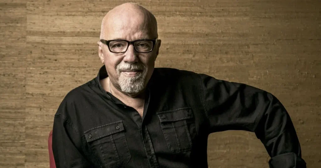 Foto do autor Paulo Coelho.